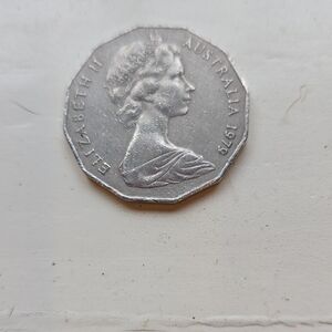 Vintage Australia 1979 Elazibeth II 50 Cent Peice